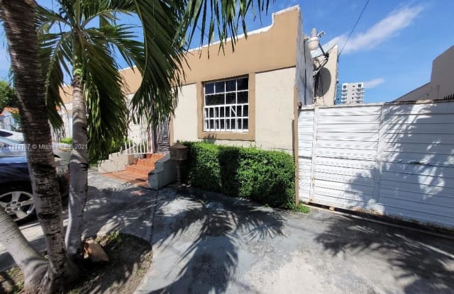 1767 NW 5th St - 1767 NW 5th St, Miami, FL 33125