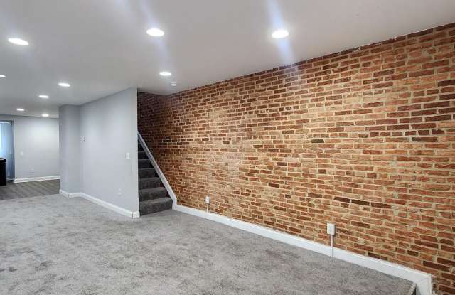 1633 N Patterson Park Ave