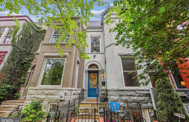 Photo of 141 T ST NW