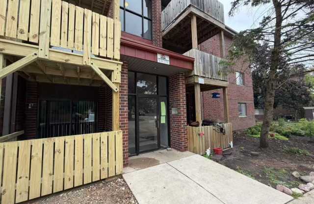 1360 Brook Street unit: D