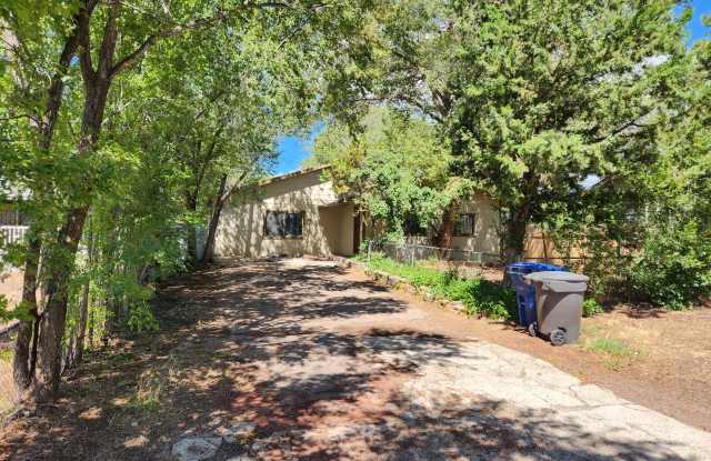 Photo of AVAILABLE SOON! 3-Bed 2-Bath Home in Sunnyside