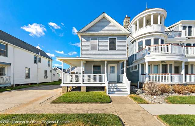 Photo of 1211 Ocean Avenue unit: Front