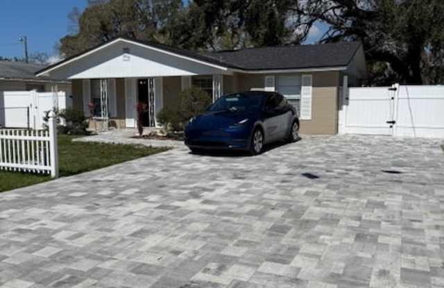 7329 Canal Boulevard