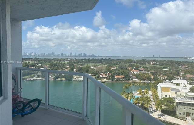 5900 Collins Ave photos photos