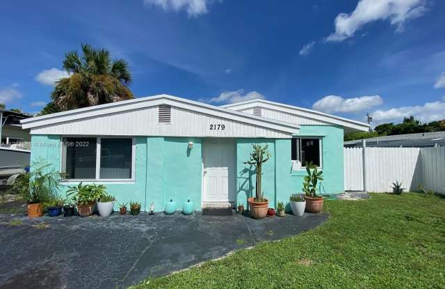 2179 NE 173rd St - 2179 NE 173rd St, North Miami Beach, FL 33162