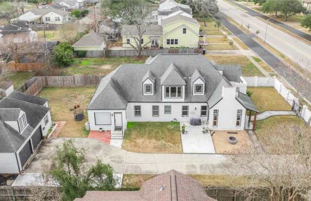 409 Del Mar Boulevard