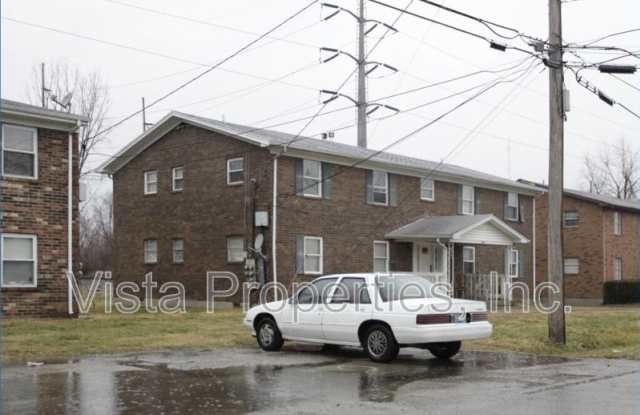 Photo of 10400 Greentree Lane - 1