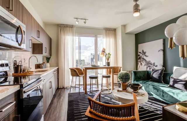 Circa Central Avenue