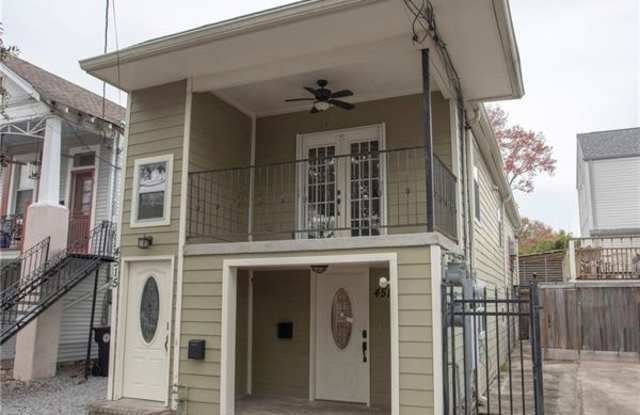 4515 BANKS Street - 4515 Banks Street, New Orleans, LA 70119