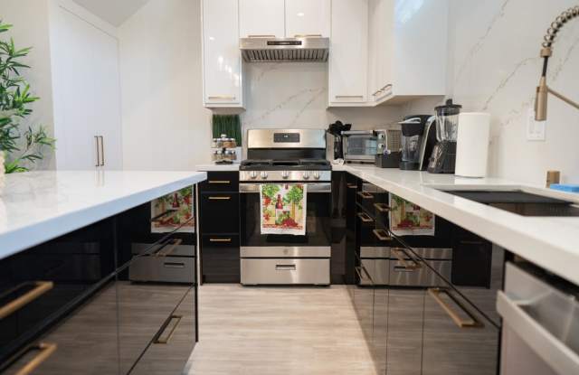 Photo of 6337 Agnes Ave