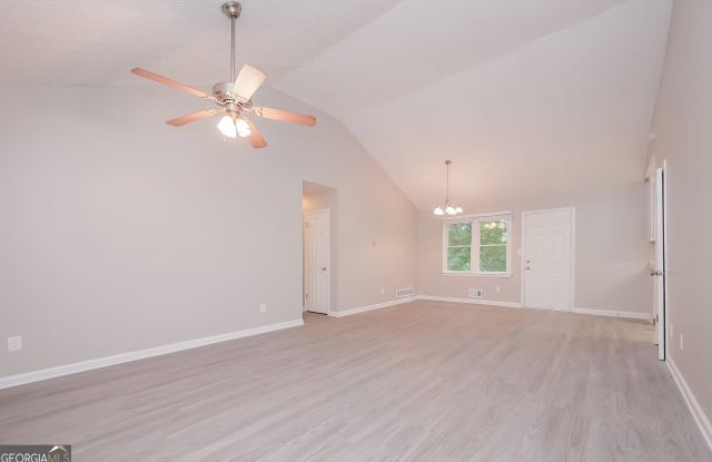 1003 Salisbury Trail