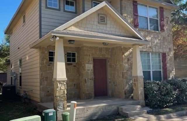 2513 South 2nd Street (Oxford Park)