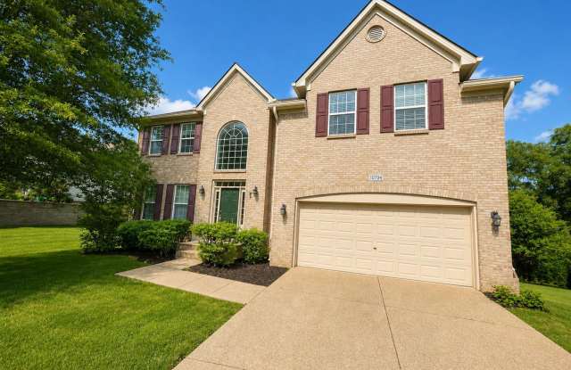 Large Home with Walkout Basement & Wet Bar For Rent