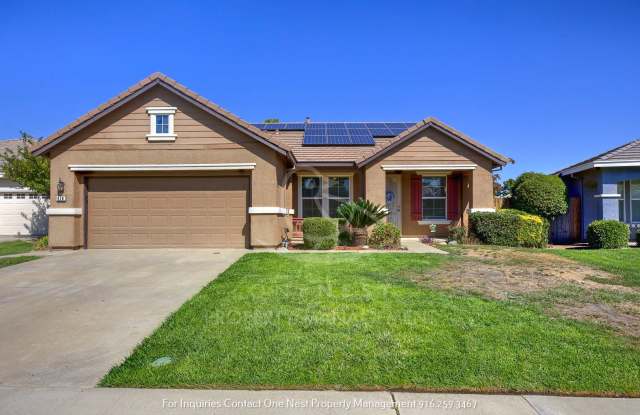 Beautiful 4 BD 2 BA Lincoln Home