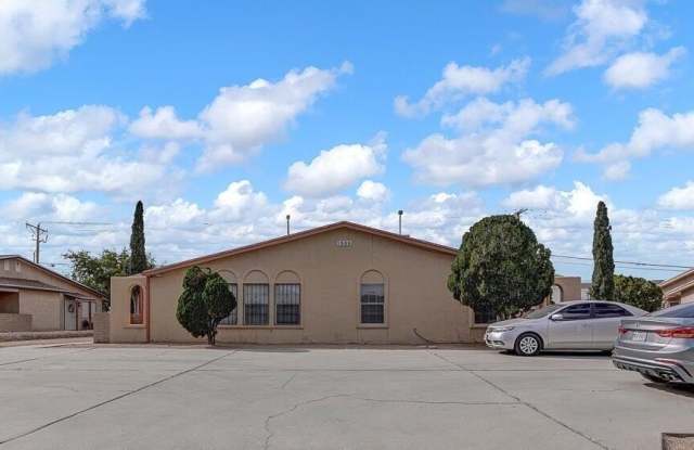 Photo of 1909 Karen Sue Place unit: C