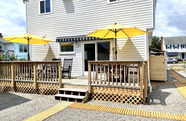 304 Chicago Avenue - 304 Chicago Avenue, Point Pleasant Beach, NJ 08742