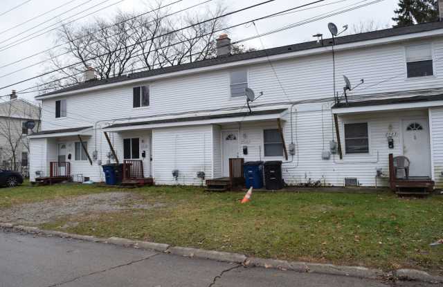 Welcome to the cozy two-bedroom townhouse located in Westland, MI.