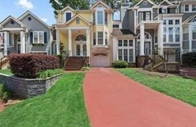 2164 Goodwood Boulevard SE