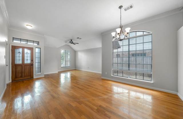 14916 Snelling Drive