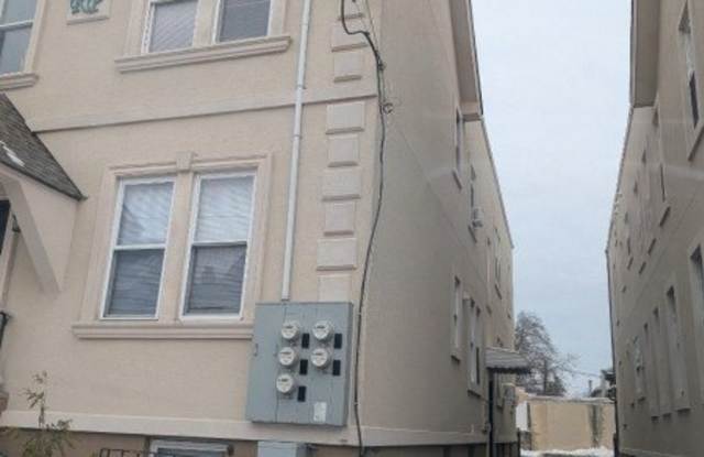 Photo of 1445 Lexington Pl