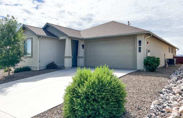 HOUSE: THE VINEYARDS AT COTTONWOOD, NEWER LUXURY/ENERGY STAR RATED HOME