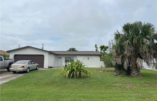 1226 SW 3rd Avenue - 1226 Southwest 3rd Avenue, Cape Coral, FL 33991