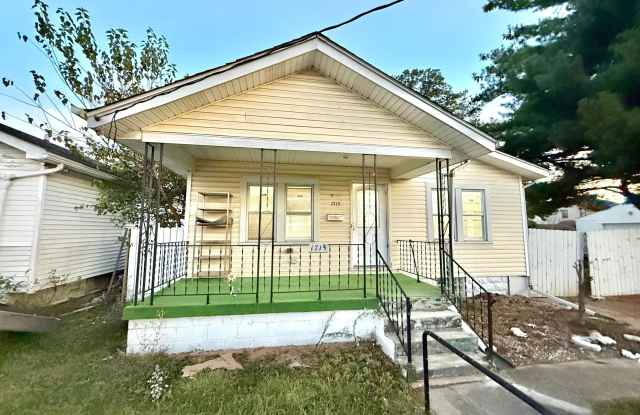 Photo of 1715 Thomas Avenue