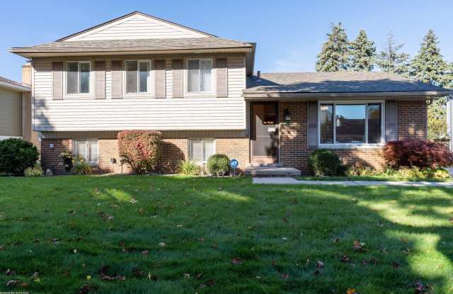 Photo of 14323 Mary Grove