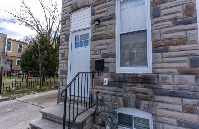 4-Bedroom Townhome: Newly Renovated Gem Awaits photos photos