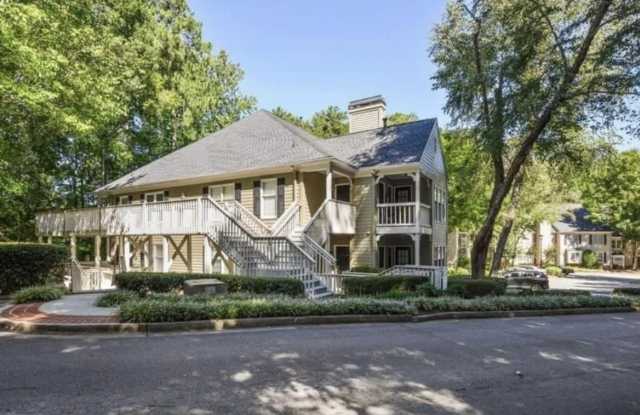 102 Bainbridge Drive Northwest