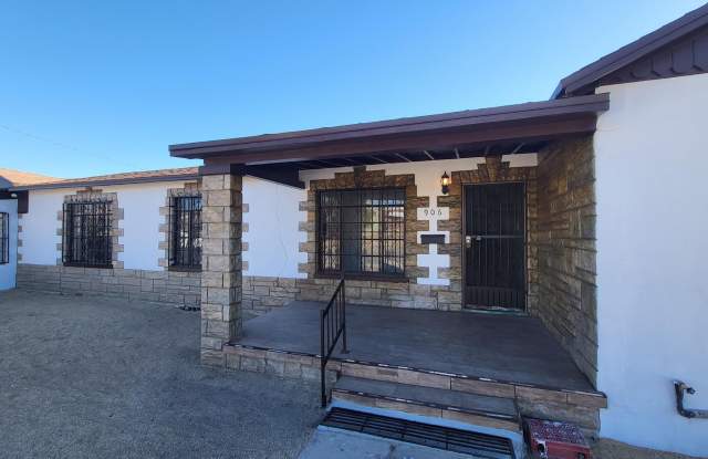 Photo of 906 DRIVER Circle