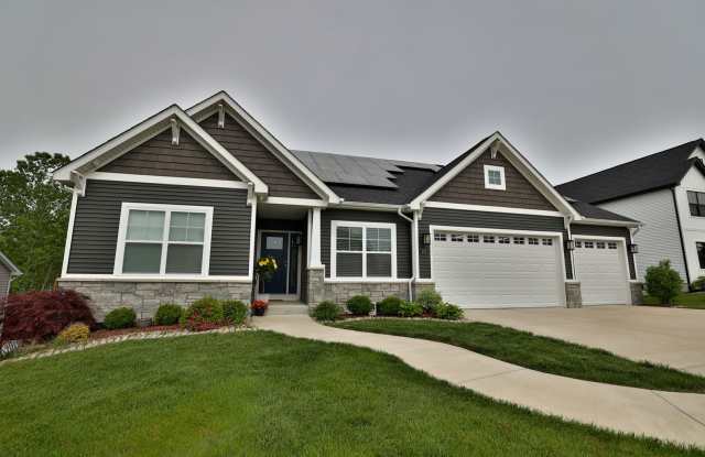 Photo of Gorgeous 3 Bedroom Home in Edwardsville