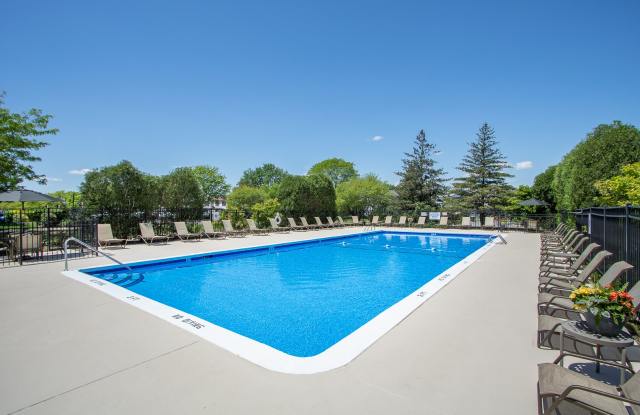 Photo of The Greenway at Carol Stream