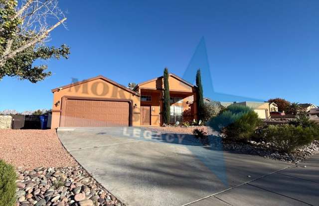 Photo of 4 bedroom, 4 bath house - Must see landscaping!