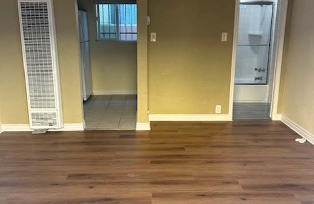 640 E Imperial Hwy - 640 1/2