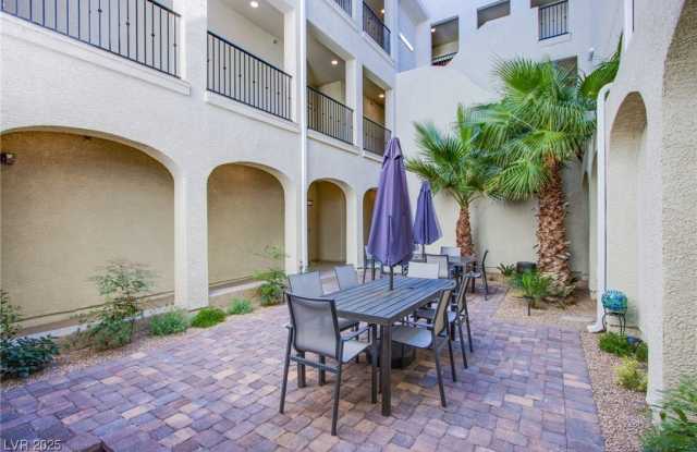 2555 Hampton Road