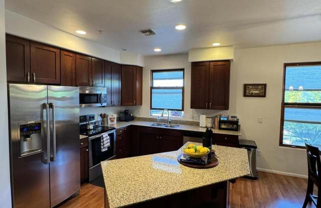 2423 E Autumn Flower Drive