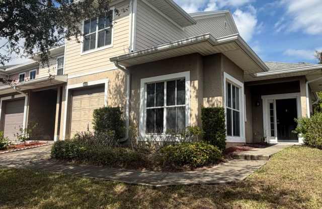 Photo of Large Townhome!