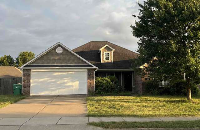 611 Spur Ln