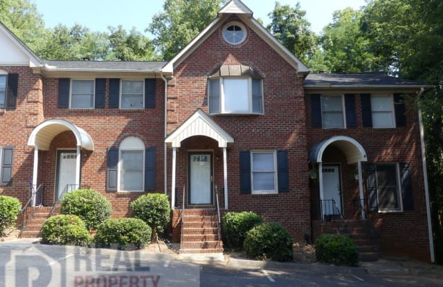 323 Mar Don Hills Ct. - 323 Mar-Don Hills Court, Winston-Salem, NC 27104