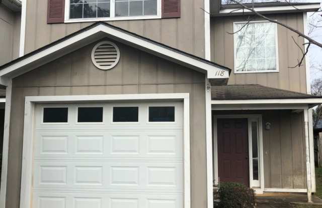 Foxhill Subdivision  End Unit!!!