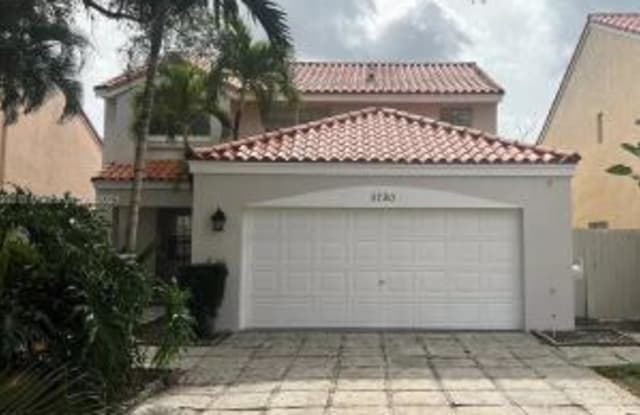 3780 Amalfi Dr - 3780 Amalfi Drive, Hollywood, FL 33021