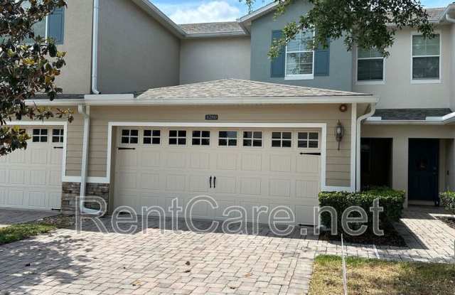 1280 Priory Cir