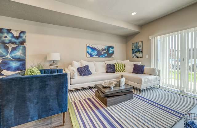 594 E 255 N Unit 103