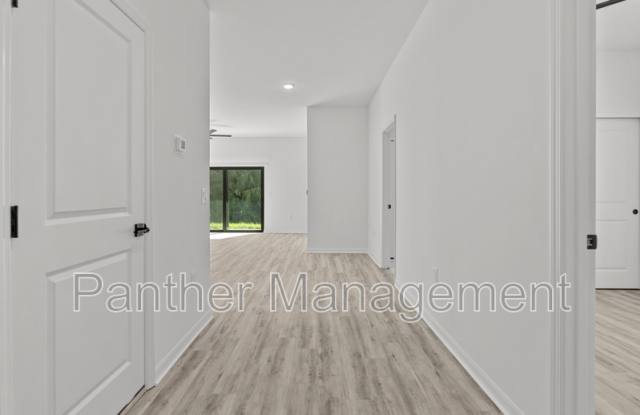 558 Nimitz Boulevard