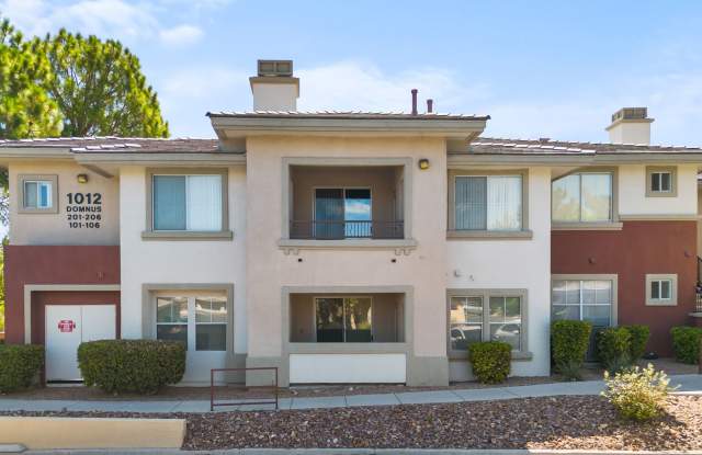 Gorgeous 2nd Floor Gated Summerlin Community 2 Bedrooms FURNISHED!