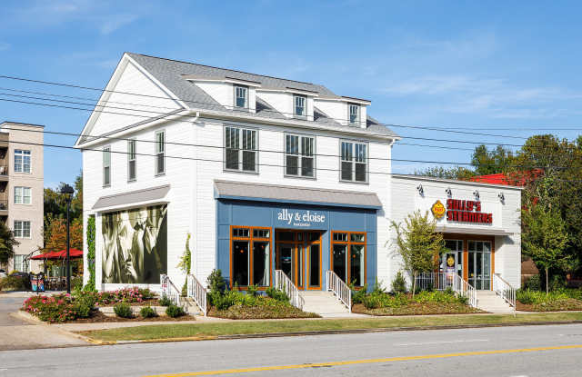 Photo of Devine District