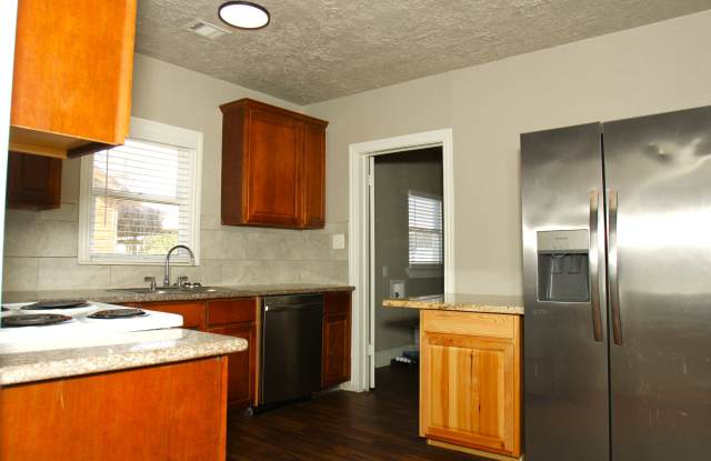 414 North Rock Island Street