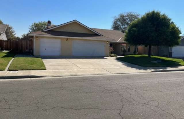 Nice 5 bedroom home with a large garage.