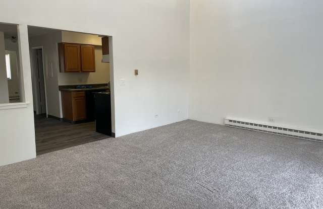 1023 Kuhn Road unit: 4